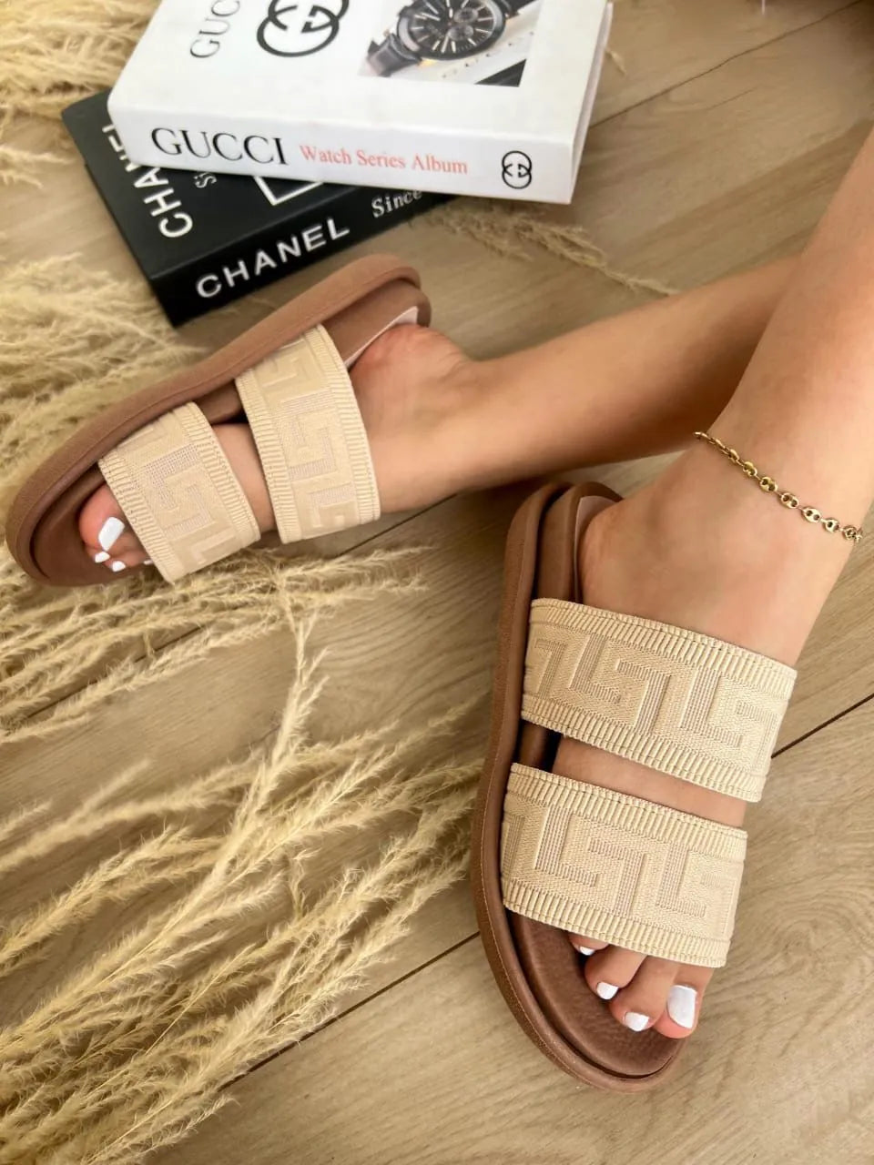 SANDALIA CANOA FENDI®